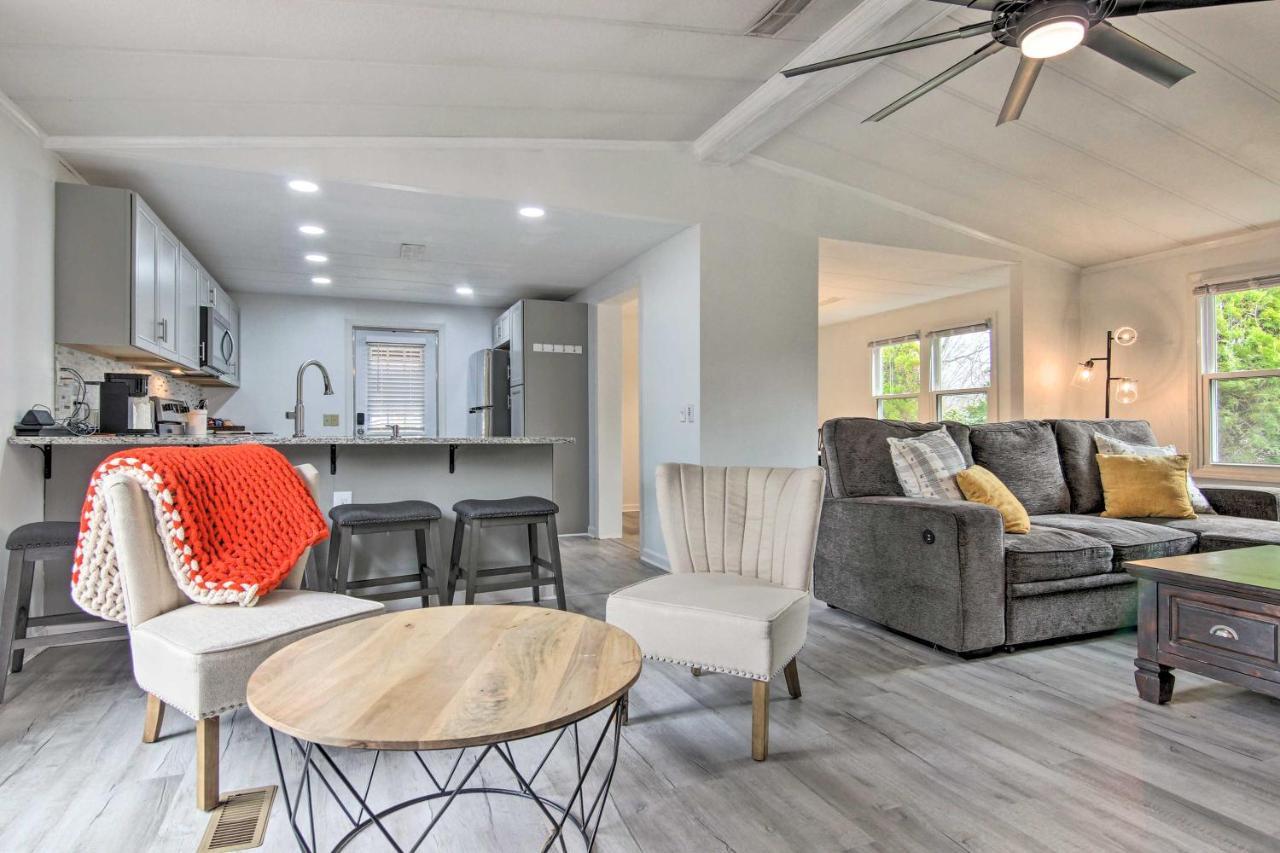 Cozy Asheville Cottage With Grill And Fire Pit! Екстер'єр фото