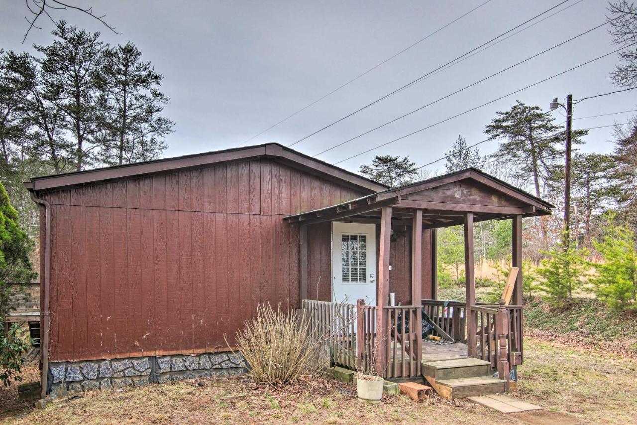 Cozy Asheville Cottage With Grill And Fire Pit! Екстер'єр фото